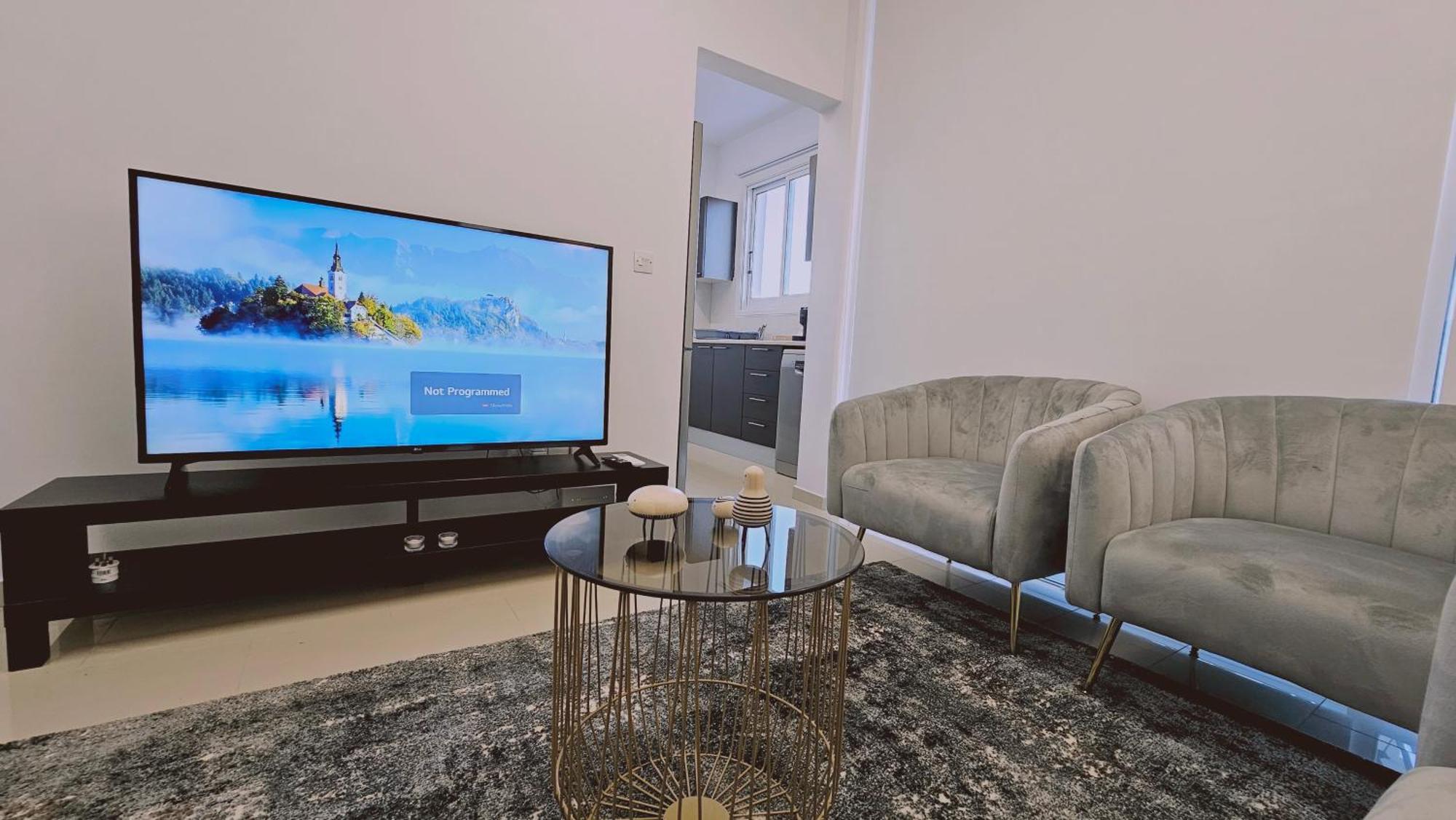 Stay Cosmo City Suites Нікосія Екстер'єр фото