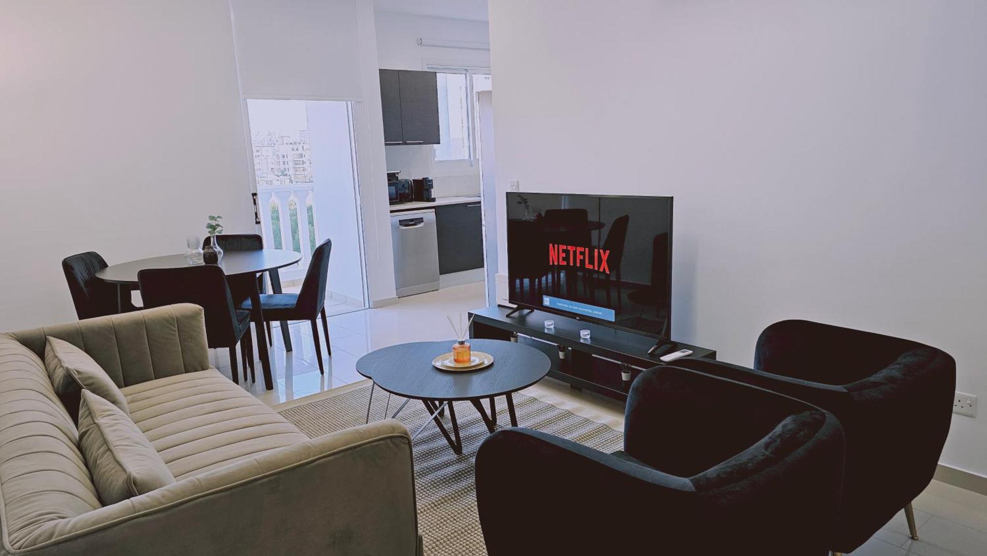 Stay Cosmo City Suites Нікосія Екстер'єр фото