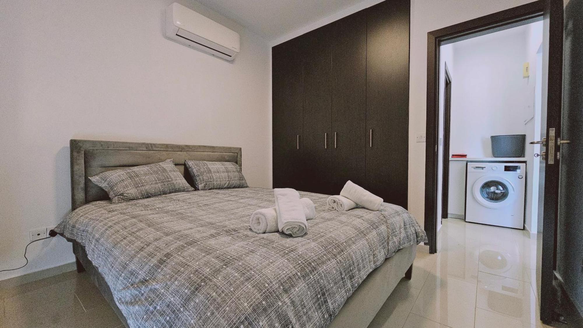 Stay Cosmo City Suites Нікосія Екстер'єр фото
