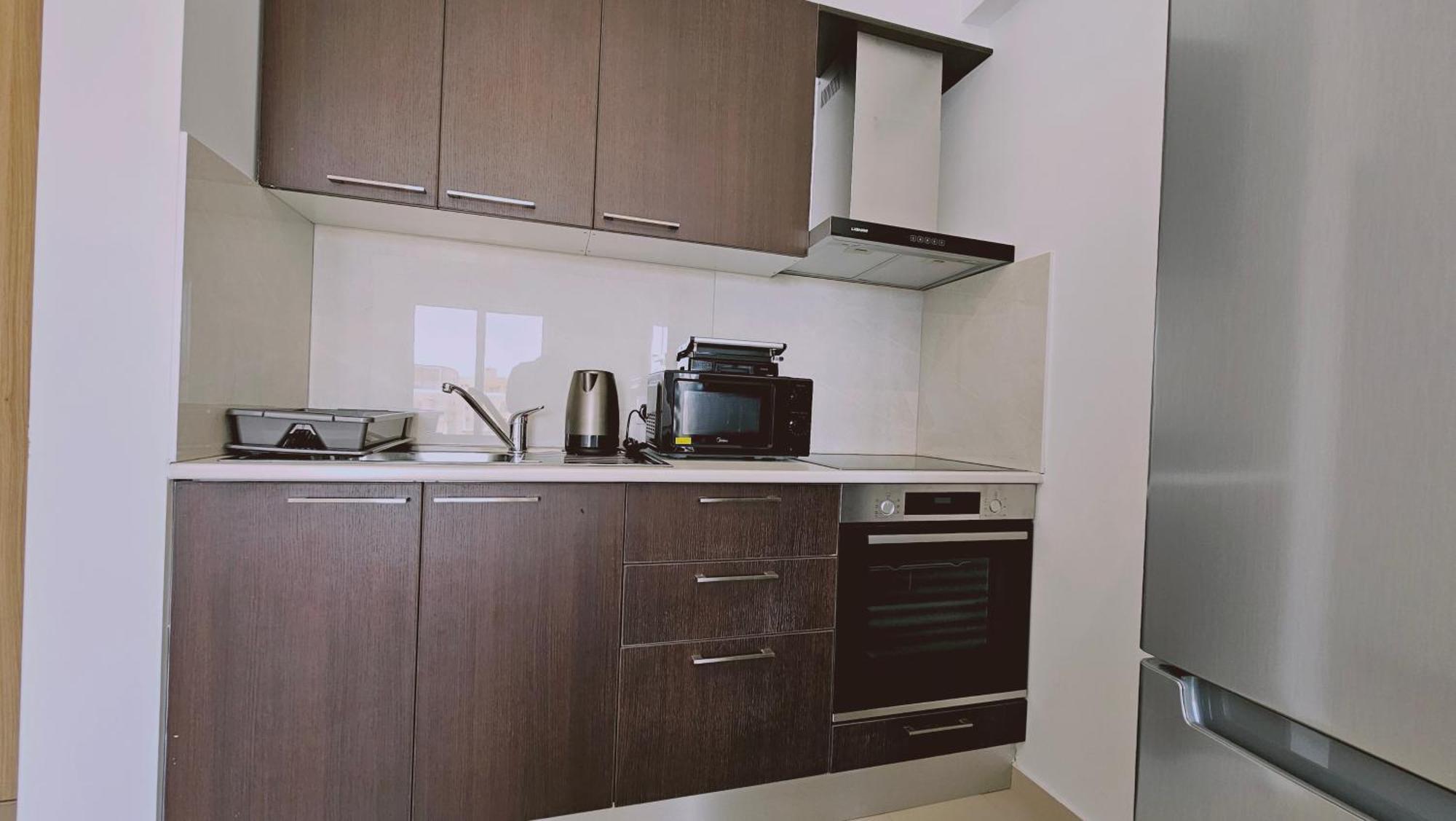 Stay Cosmo City Suites Нікосія Екстер'єр фото