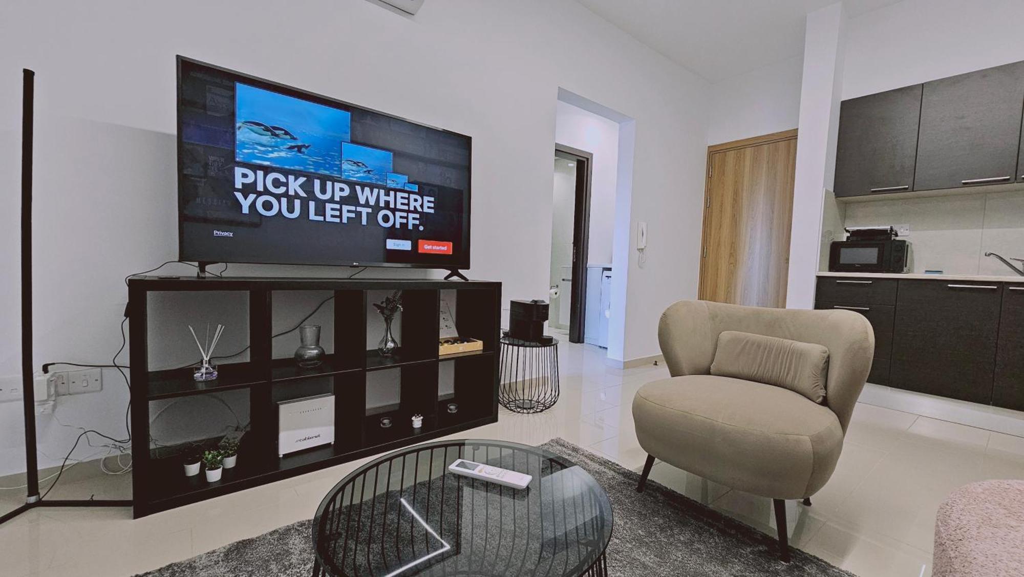 Stay Cosmo City Suites Нікосія Екстер'єр фото