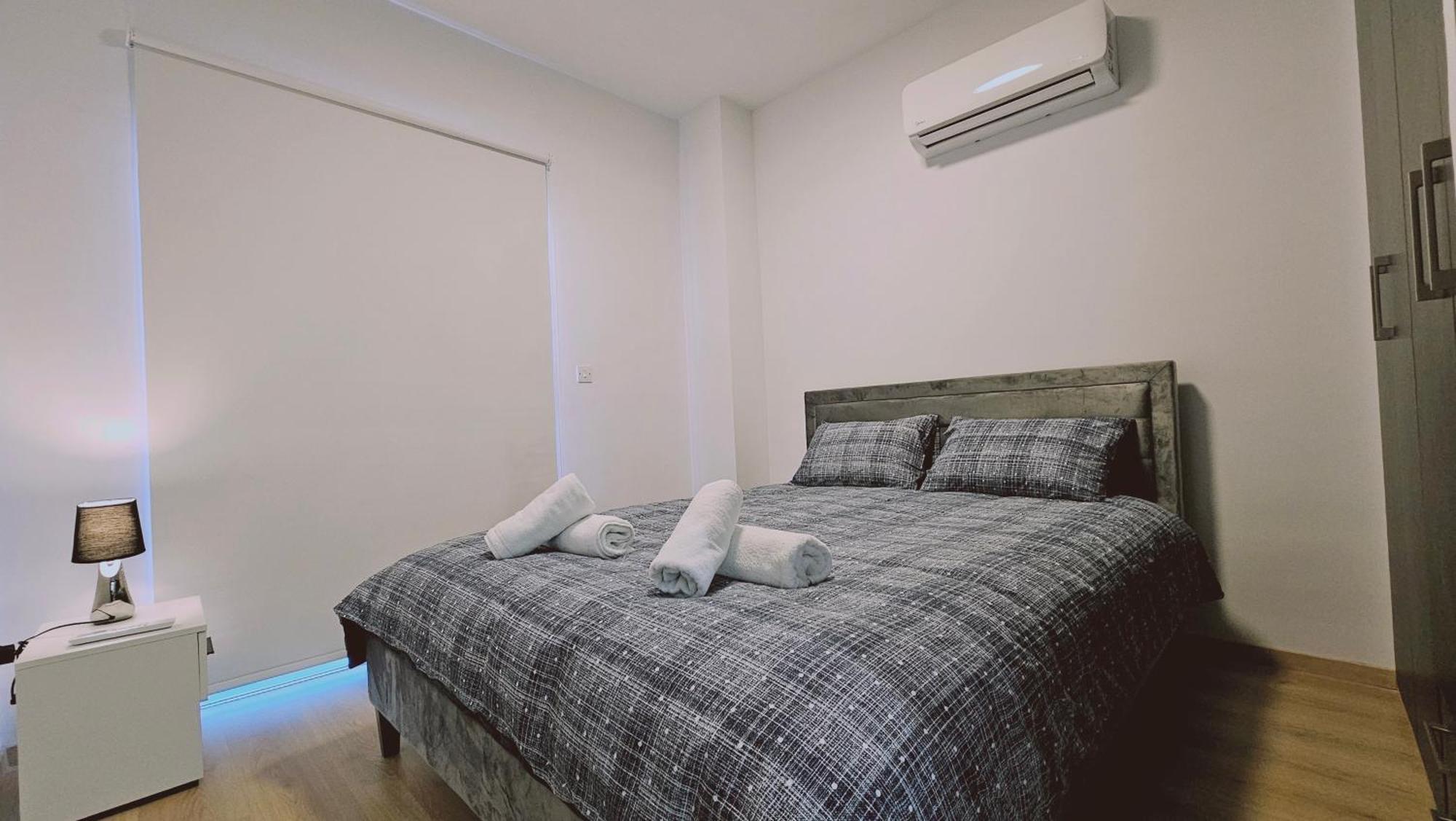 Stay Cosmo City Suites Нікосія Екстер'єр фото
